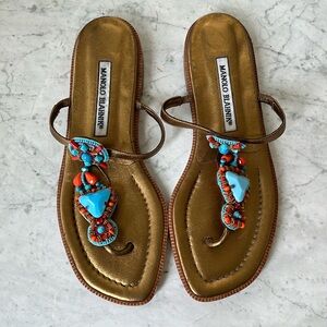Authentic Manolo Blahnik Gold Leather Sandals. Size 37.